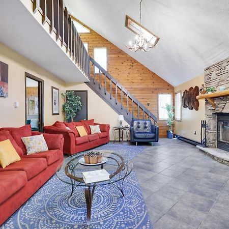 Tobyhanna Chalet Renovated Near Casino, Camelback , Kalahari 4Bdrms Firepit Hot Tub Game Room מראה חיצוני תמונה