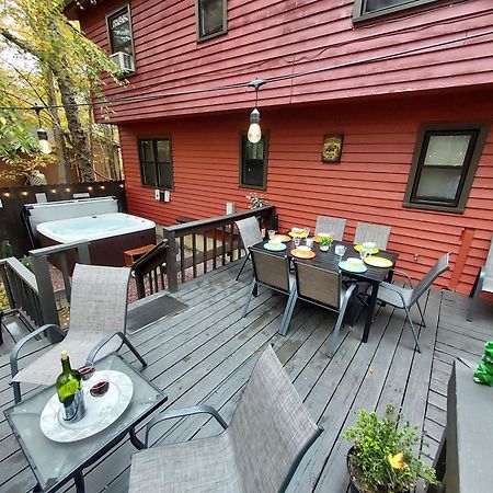 Tobyhanna Chalet Renovated Near Casino, Camelback , Kalahari 4Bdrms Firepit Hot Tub Game Room מראה חיצוני תמונה