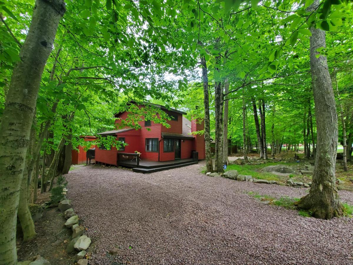 Tobyhanna Chalet Renovated Near Casino, Camelback , Kalahari 4Bdrms Firepit Hot Tub Game Room מראה חיצוני תמונה